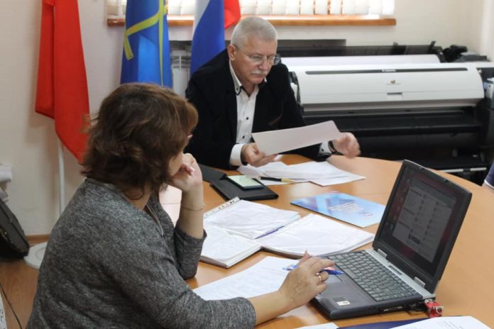 Депутат Максимович провел приём граждан в микрорайоне Климовск горокурга Подольск