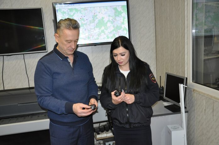 В Подольске председатель Общественного совета при УМВД проверил работу Дежурной части Управления В Подольске председатель Общественного совета при УМВД проверил работу Дежурной части Управления