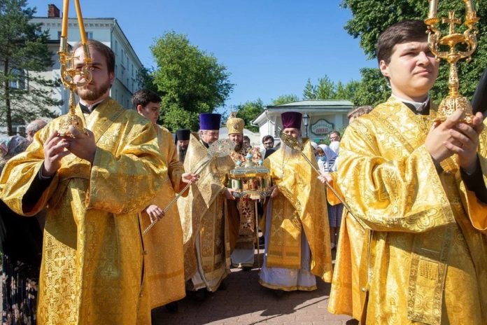 Мощи Святого благоверного князя Александра Невского встретили в Большом Подольске