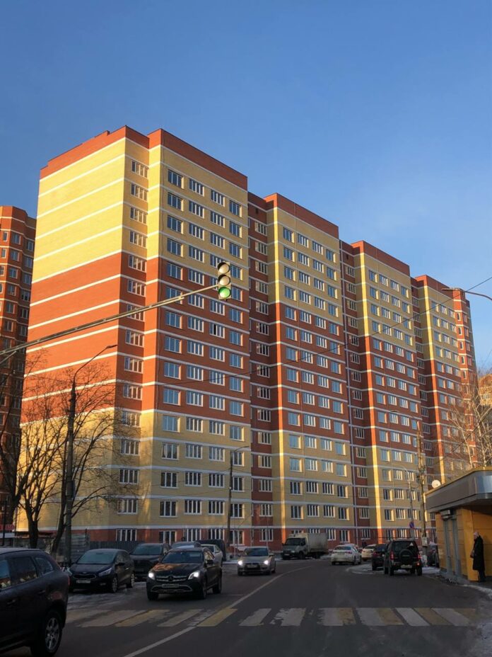 Строительство пяти проблемных многоквартирных домов в Подольске завершат в этом году