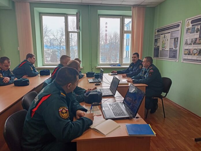 Встречи с сотрудниками правоохранительных органов проводят сотрудники Подмосковной Госавтоинспекции Встречи с сотрудниками правоохранительных органов проводят сотрудники Подмосковной Госавтоинспекции