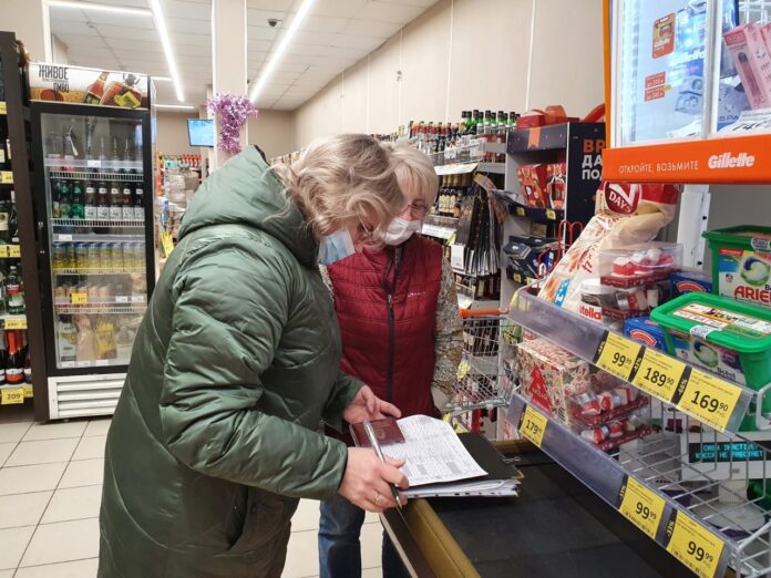 Рейд по проверке торговых объектов провели в микрорайоене Кузнечики Рейд по проверке торговых объектов провели в микрорайоене Кузнечики