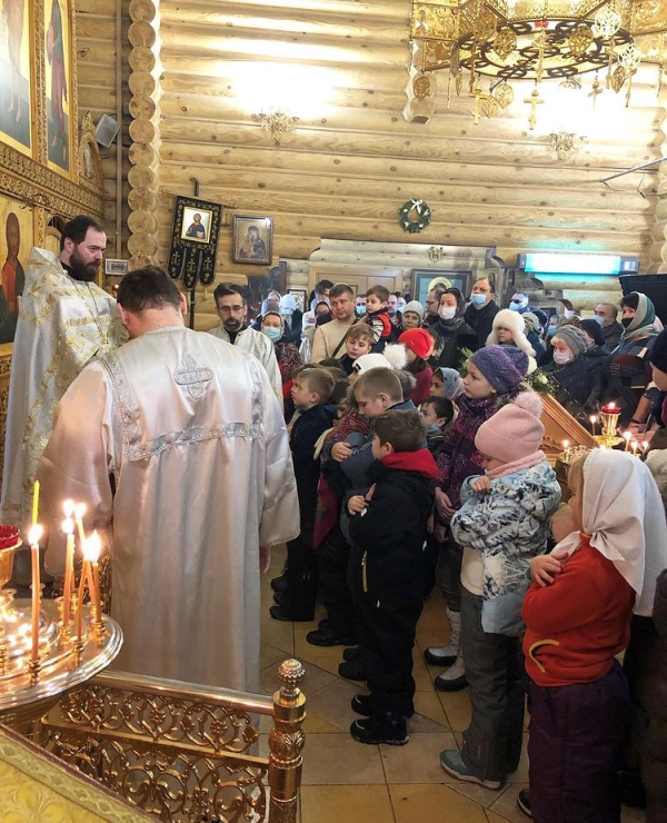 В Воскресной школе Георгиевского храма прошло праздничное мероприятие В Воскресной школе Георгиевского храма прошло праздничное мероприятие
