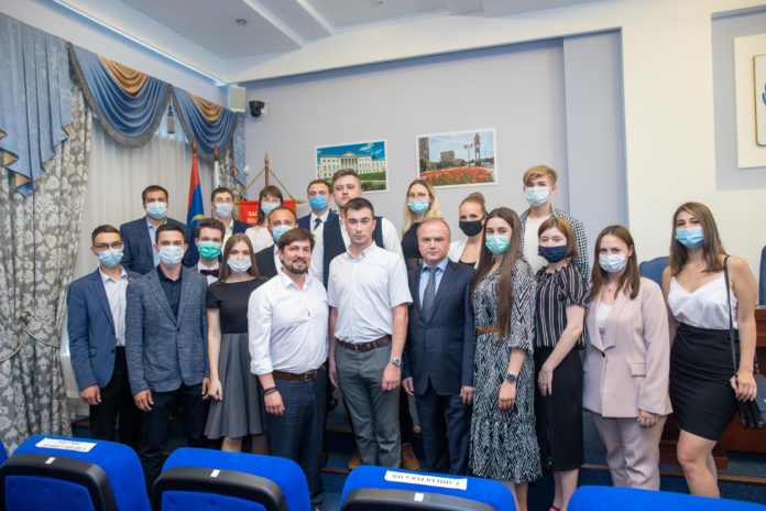 Первое заседание нового состава Молодежного парламента при Совете депутатов Городского округа Подольск состоялось Первое заседание нового состава Молодежного парламента при Совете депутатов Городского округа Подольск состоялось