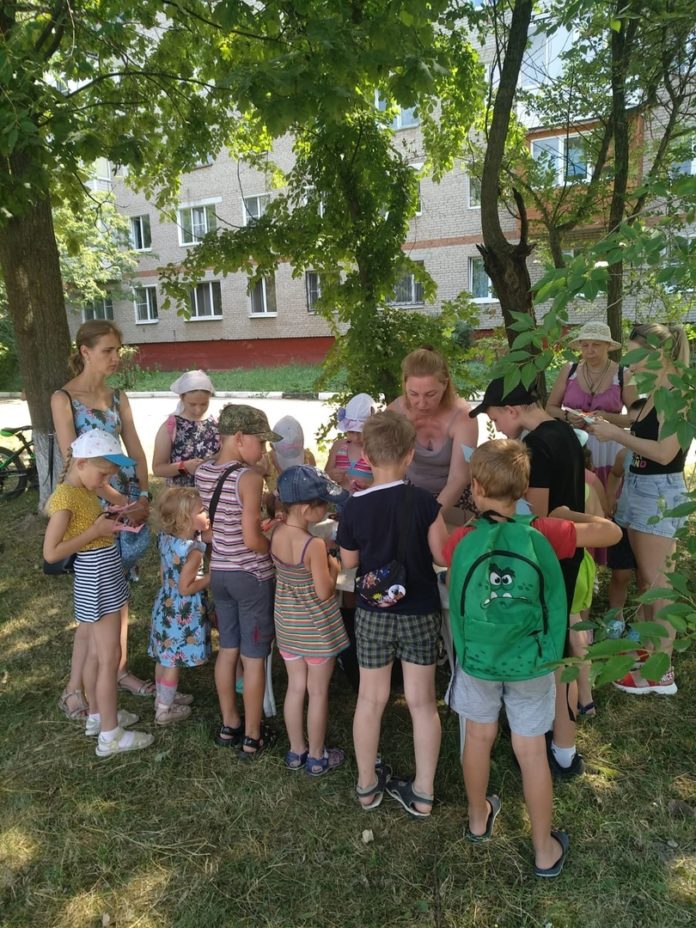 Новую детскую площадку открыли на ул. Филиппова д. 20а