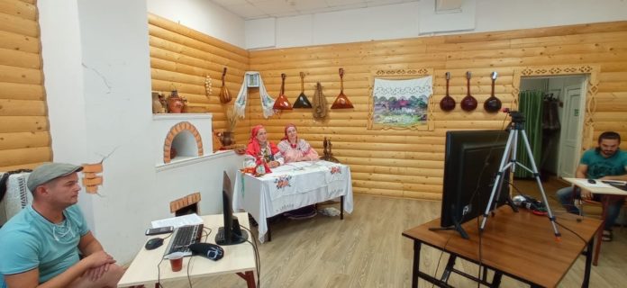 В вебинаре Министерства культуры Московской области приняли участие представители Ансамбля «Карагод» В вебинаре Министерства культуры Московской области приняли участие представители Ансамбля «Карагод»