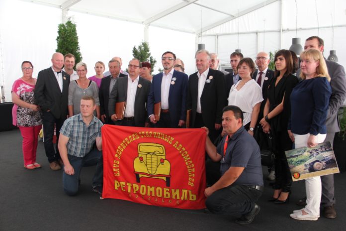 Подольский клуб автолюбителей “Ретромобиль” будет сотрудничать с музеями Германии Подольский клуб автолюбителей “Ретромобиль” будет сотрудничать с музеями Германии