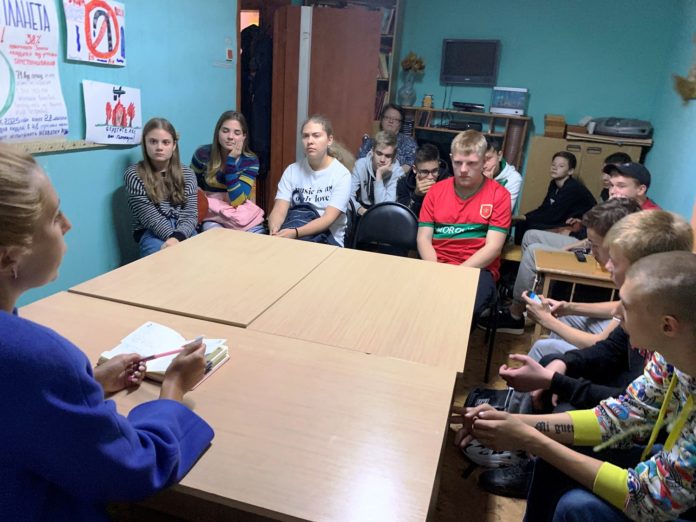 В СП «Искра» молодежного центра «Вектор» прошла встреча с подростками