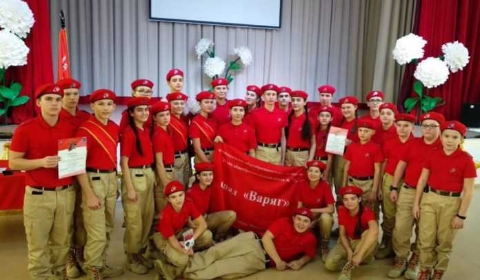 370 школьников присоединились к юнармейскому движению в Большом Подольске 370 школьников присоединились к юнармейскому движению в Большом Подольске