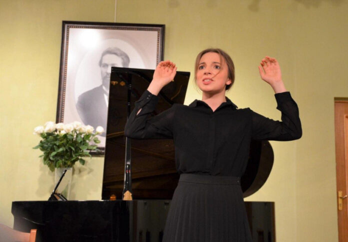 Всех желающих приглашают принять участие в Международном конкурсе чтецких работ им. А.П.Чехова Всех желающих приглашают принять участие в Международном конкурсе чтецких работ им. А.П.Чехова