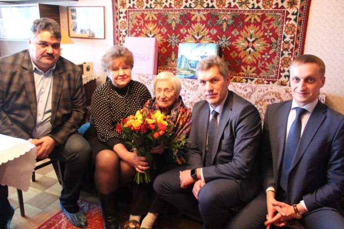 Юбилей отметила участница Великой Отечественной войны Надежда Владимировна Добросердова Юбилей отметила участница Великой Отечественной войны Надежда Владимировна Добросердова