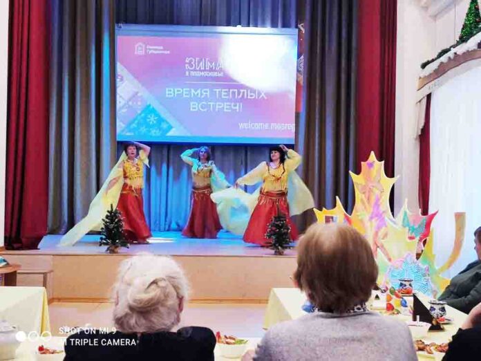 Познавательно-развлекательная программа к Международному дню чая состоялась в ДК «Надежда» Познавательно-развлекательная программа к Международному дню чая состоялась в ДК «Надежда»