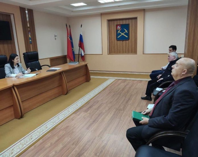 Безопасность на крупных объектах потребительского рынка обсудили в администрации муниципалитета