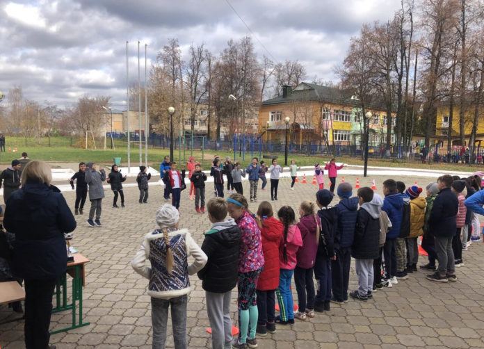 День спорта в Быковской средней школе провели подольские единоросы