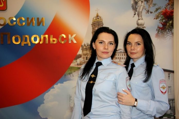 УМВД по Городскому округу Подольск присоединилось к флешмобу #ДвойнаяСила накануне профессионального праздника