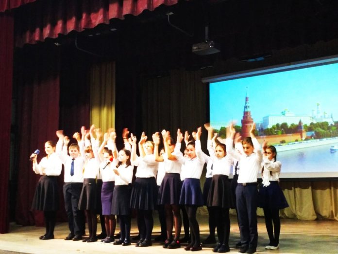 Час патриотизма «Они сражались за Москву!» прошел в ДК «Надежда»