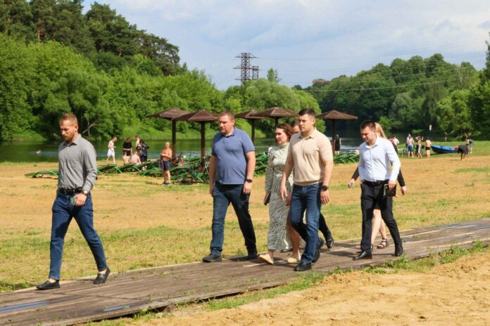 Зоны отдыха у воды в Подольске проверил глава округа