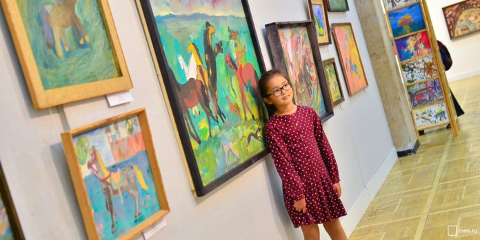 Школьники могут бесплатно посетить московские музеи Школьники могут бесплатно посетить московские музеи