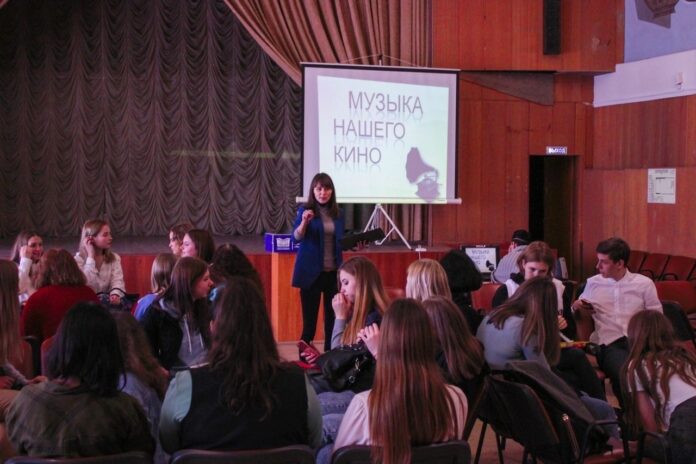 В колледже “Московия” прошла интеллектуальная игра-викторина “Они сражались за Родину” В колледже “Московия” прошла интеллектуальная игра-викторина “Они сражались за Родину”