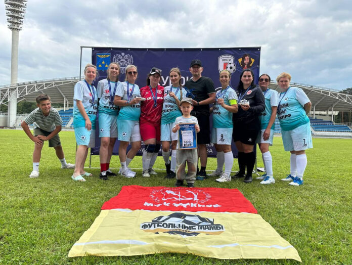 Подольские «Футбольные мамы» завоевали бронзовую награду