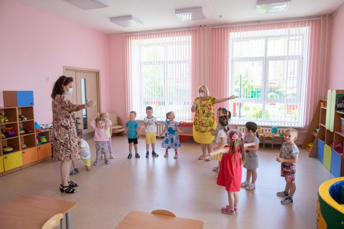 В детских садах Большого Подольска более 2 тысяч детей посещают дежурные группы