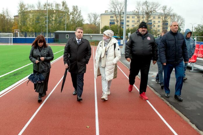 Обновленный стадион «Весна» посетил глава Подольска Обновленный стадион «Весна» посетил глава Подольска