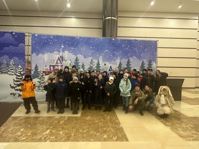 Более ста детей участников СВО из Подольска посетили новогоднее шоу Более ста детей участников СВО из Подольска посетили новогоднее шоу