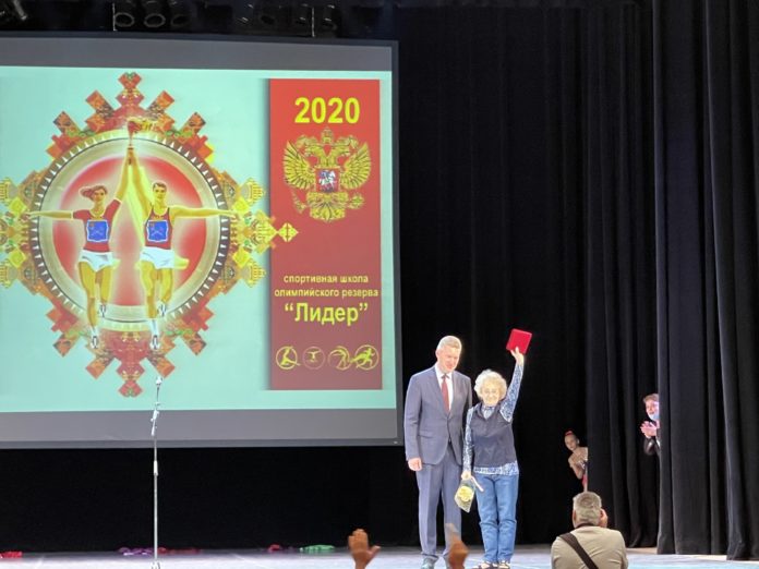 Подольский тренер по спортивной гимнастике получил почетный знак «За добро и милосердие» Подольский тренер по спортивной гимнастике получил почетный знак «За добро и милосердие»