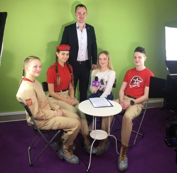 Юнармейцы из Подольска побывали в студии детского телевидения «Страна звезд»