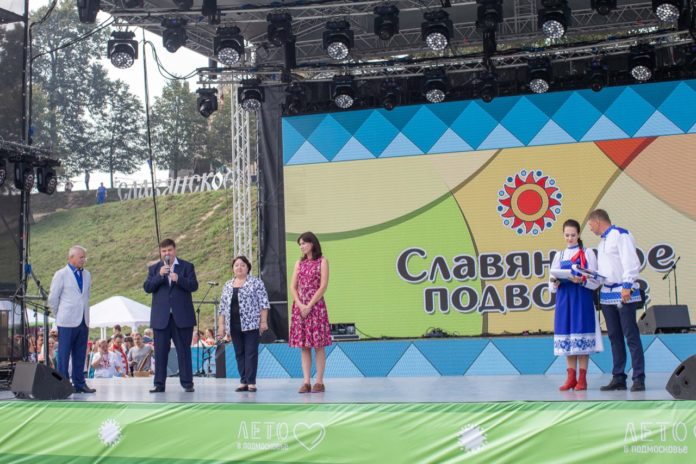 Министр культуры Подмосковья и глава Городского округа Подольск поприветствовали гостей и участников  фестиваля... Министр культуры Подмосковья и глава Городского округа Подольск поприветствовали гостей и участников  фестиваля...