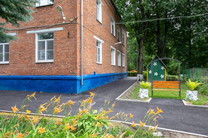 Конкурс рисунков на новом асфальте Конкурс рисунков на новом асфальте