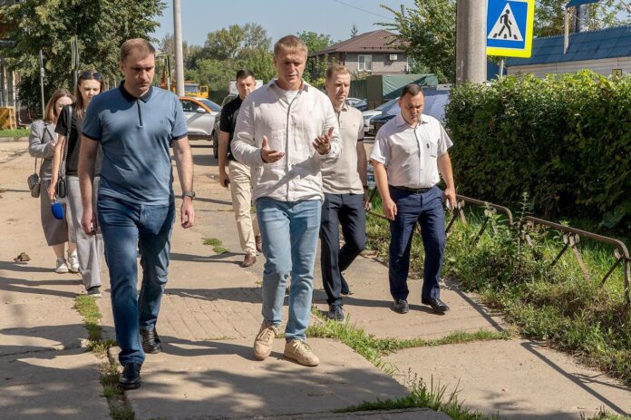 Ход замены теплосетей проверили в Климовске Ход замены теплосетей проверили в Климовске