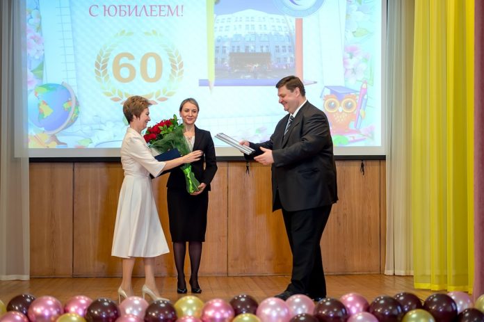 Состоялось торжественное мероприятие, посвященное 60-летию со дня основания школы №5 Состоялось торжественное мероприятие, посвященное 60-летию со дня основания школы №5