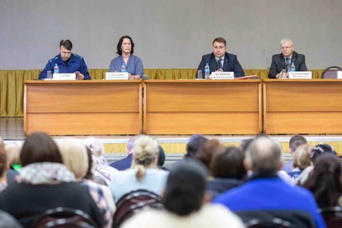 Отчётное собрание для жителей поселка Львовский состоялось