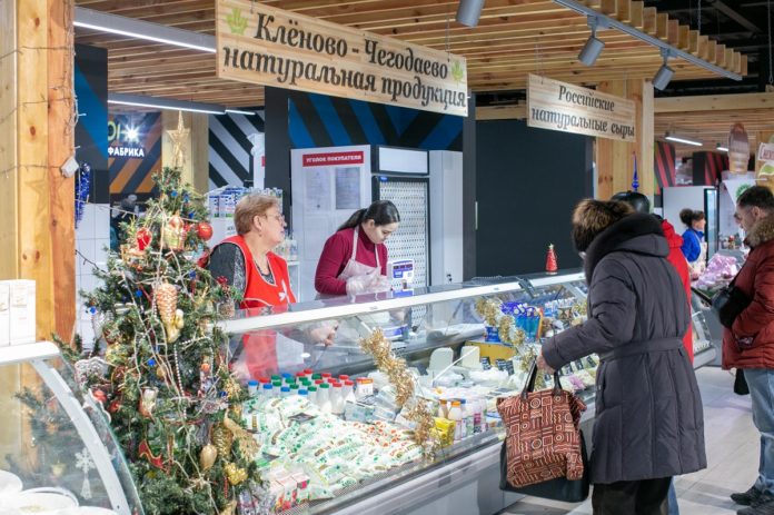 Новогодняя тематическая ярмарка открылась на площадке торгового комплекса «Кузнечики Маркет» Новогодняя тематическая ярмарка открылась на площадке торгового комплекса «Кузнечики Маркет»