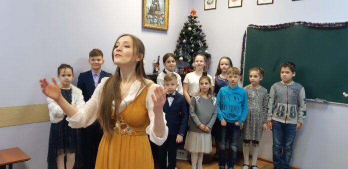 В Школе фольклорного искусства “Моя Русь” в Подольске прошел новогодний фортепианный концерт В Школе фольклорного искусства “Моя Русь” в Подольске прошел новогодний фортепианный концерт