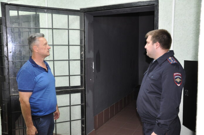 Председатель Общественного совета при УМВД России по г.о. Подольск посетил 4 отдел полиции Председатель Общественного совета при УМВД России по г.о. Подольск посетил 4 отдел полиции