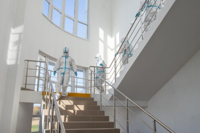 Мобильный госпиталь на базе ФСК «Ирида» принял своих первых пациентов