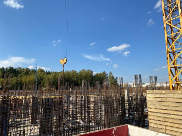 Активно строится школа на 500 мест вблизи деревни Борисовки⠀ Активно строится школа на 500 мест вблизи деревни Борисовки⠀