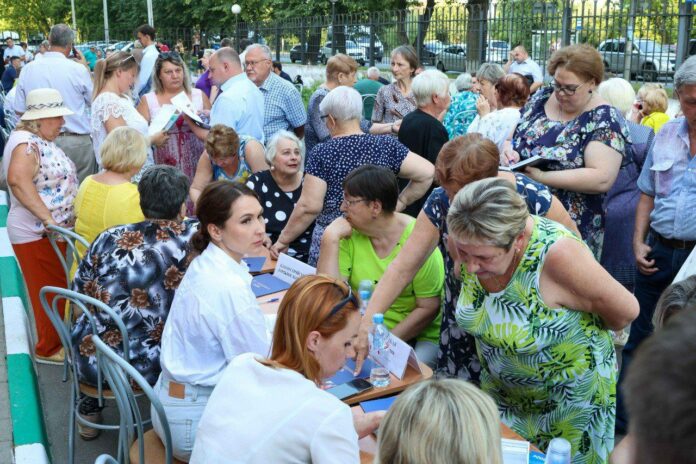 Выездная администрация Подольска приняла жителей Железнодорожного