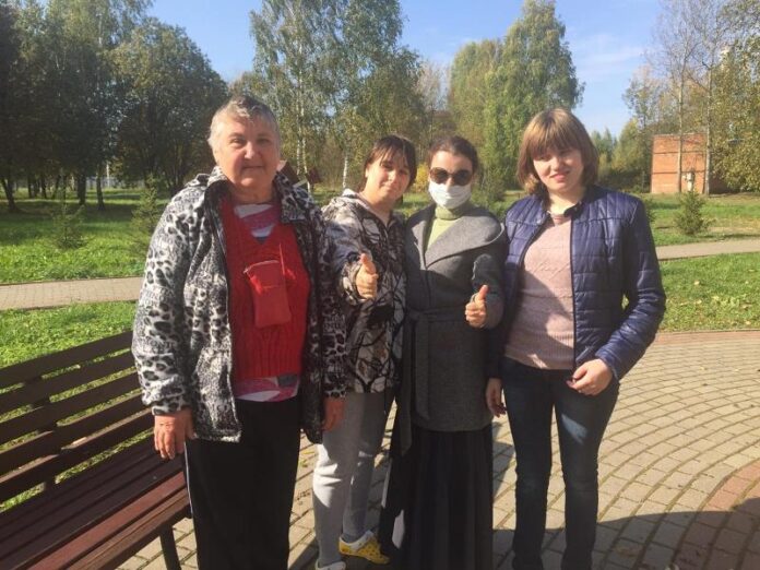 Волонтеры совершили визит в Климовский дом-интернат Волонтеры совершили визит в Климовский дом-интернат