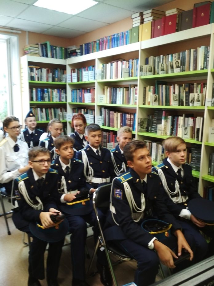 Встреча с писателем Сергеем Грачевым прошла в подольской библиотеке № 8 Встреча с писателем Сергеем Грачевым прошла в подольской библиотеке № 8