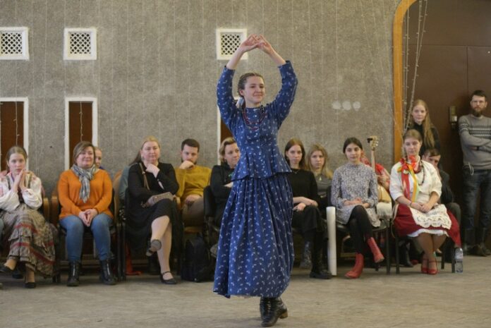 Отборочный тур Всероссийского фестиваля “Перепляс” прошли воспитанницы центра “Истоки”