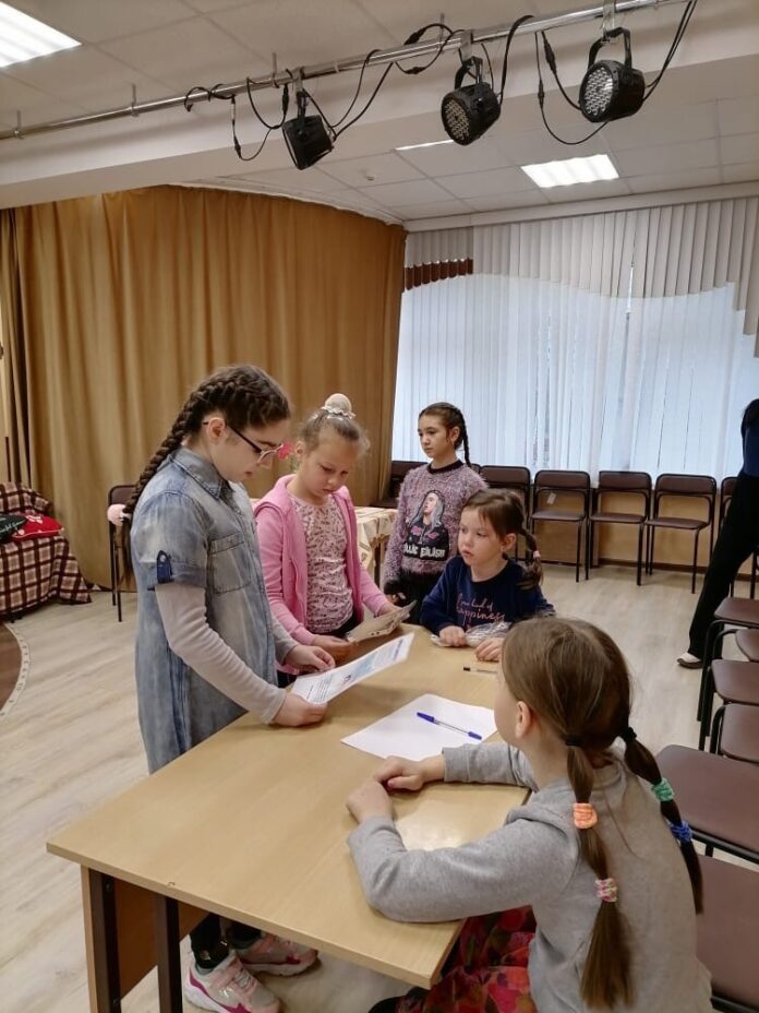 Детский квест «Космические приключения» прошел в ДК «Октябрь» Детский квест «Космические приключения» прошел в ДК «Октябрь»