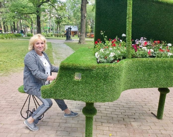 В парке «Дубрава» установили топиарные фигуры В парке «Дубрава» установили топиарные фигуры