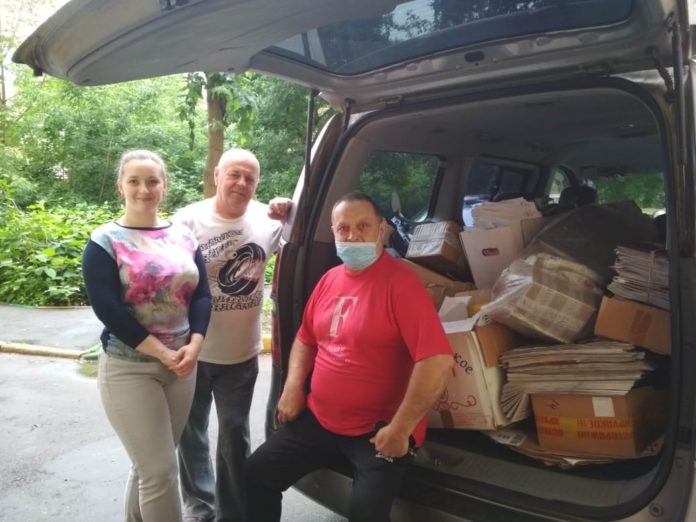 В Подольске продолжается экологическая акция «Сдай макулатуру – спаси дерево» В Подольске продолжается экологическая акция «Сдай макулатуру – спаси дерево»