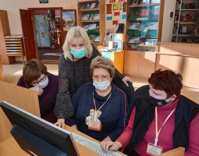 В библиотеке № 1 имени Павла Северного проходят бесплатные курсы по компьютерной грамотности В библиотеке № 1 имени Павла Северного проходят бесплатные курсы по компьютерной грамотности