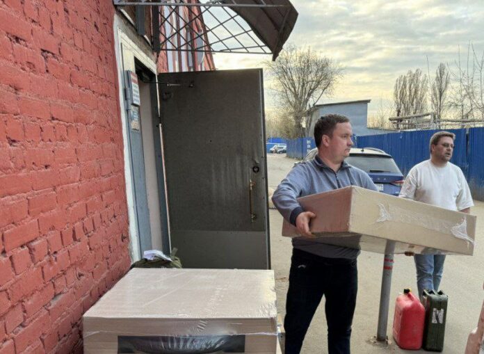 Подольские волонтеры передали в зону СВО куличи и очередную партию гуманитарной помощи Подольские волонтеры передали в зону СВО куличи и очередную партию гуманитарной помощи