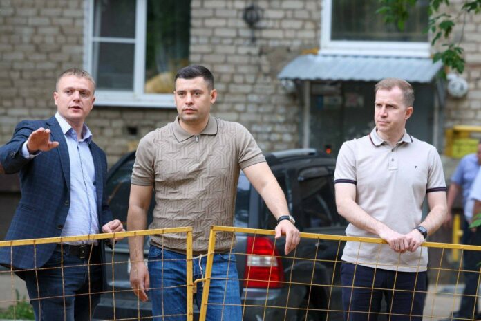 Ход реализации нескольких значимых проектов проверили в Климовске на Весенней