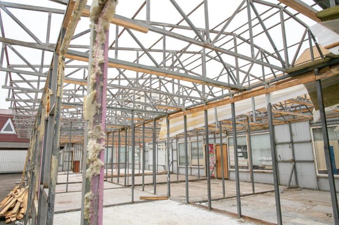 Демонтаж нестационарных торговых объектов на ЖД «Подольск» продолжается